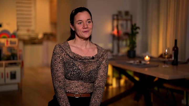 Bez servítky, Pavlína